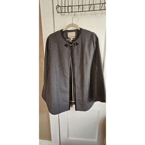 Banana Republic Jackets & Blazers - BANANA REPUBLIC Italian Fabric wool blend faux leather trim CAPE gray XS/S